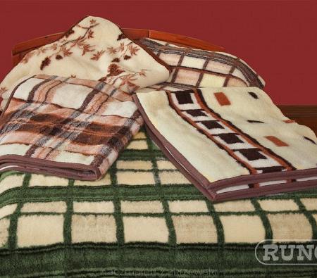 Narzuty koce wełniane