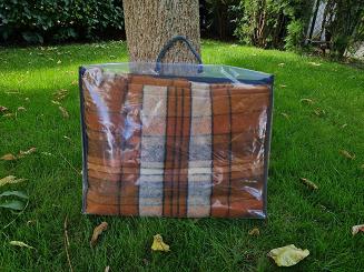 Koc wełniany z frędzlami 150x200 wełna polska krata miodowy brązowy