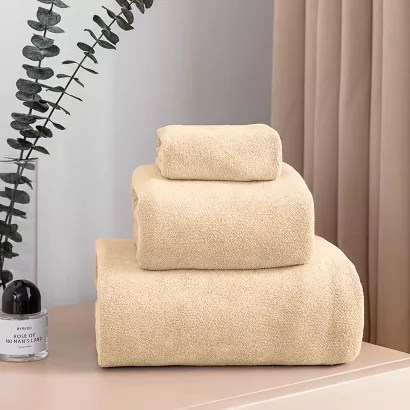 Ręcznik szybkoschnący z mikrofibry ACTIV 70x140 beżowy
