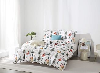 Biała Świąteczna Pościel z Mikrofibry z Nadrukiem 160x200 Xmass Skiing