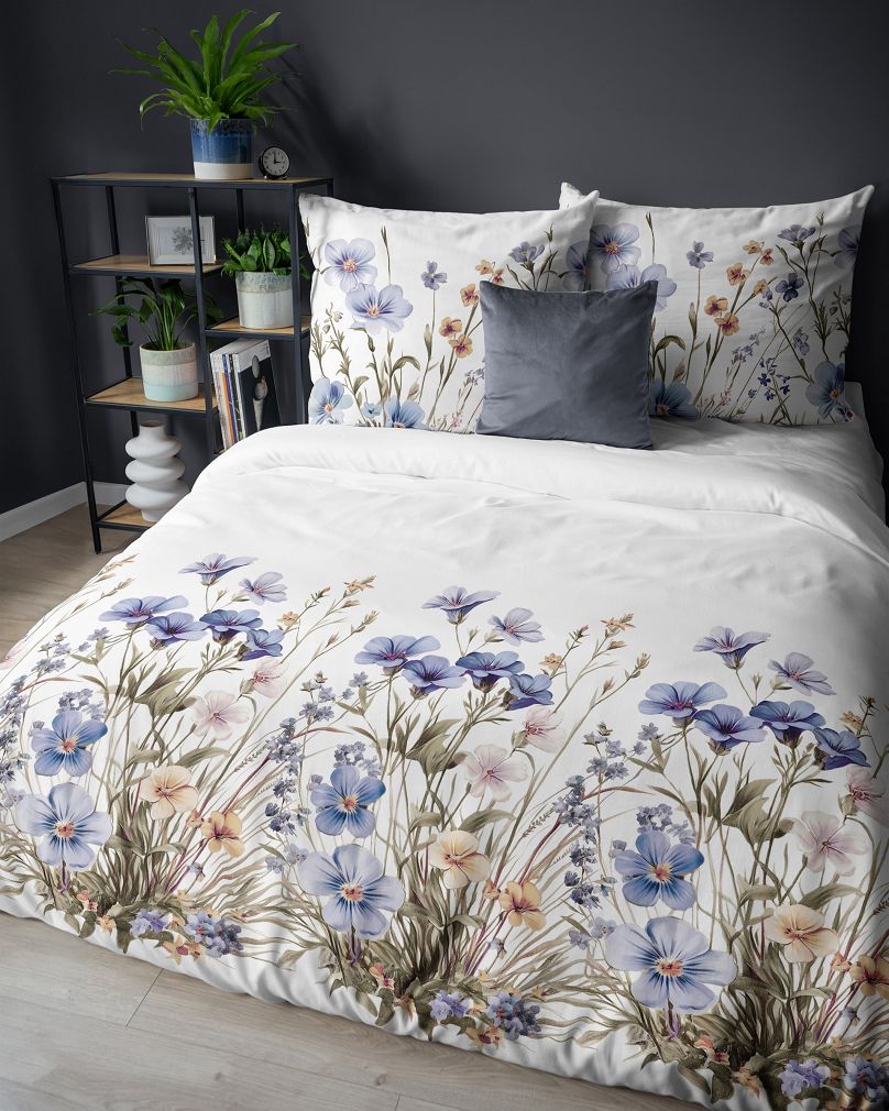 Pościel satynowa 220x200 Detexpol biała niebieska kwiatowa łąka