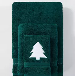 Świąteczny ręcznik bawełniany CHRISTMAS TREE 70x140 butelkowy z haftem choinki