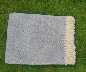 Koc wełniany z frędzlami 150x200 DIAGONAL wełna nowozelandzka popiel