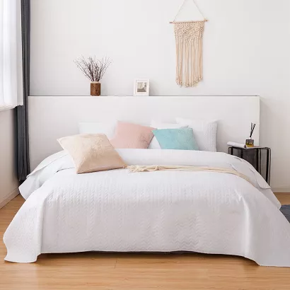 Narzuta dekoracyjna MOXIE 240x260 velvet biała