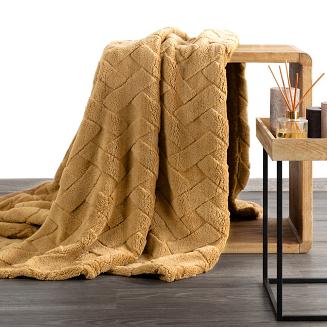 Koc narzuta CARO 170x210 Design91 miodowy puszysty wytłaczany w kratę