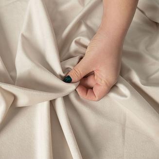 Zasłona gotowa na przelotkach VELVI 140x230 kremowa