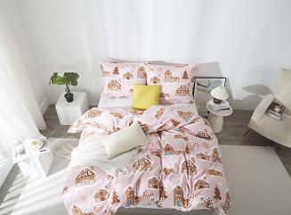 Pudrowa Świąteczna Pościel z Mikrofibry z Nadrukiem 140x200 Gingerhouse