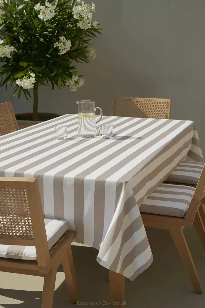 Beżowy Obrus Ogrodowy Wodoodporny 140x280 STRIPES