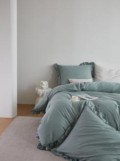 Pościel satyna bawełniana 160x200 Ruffy Premium szałwiowa z falbanką