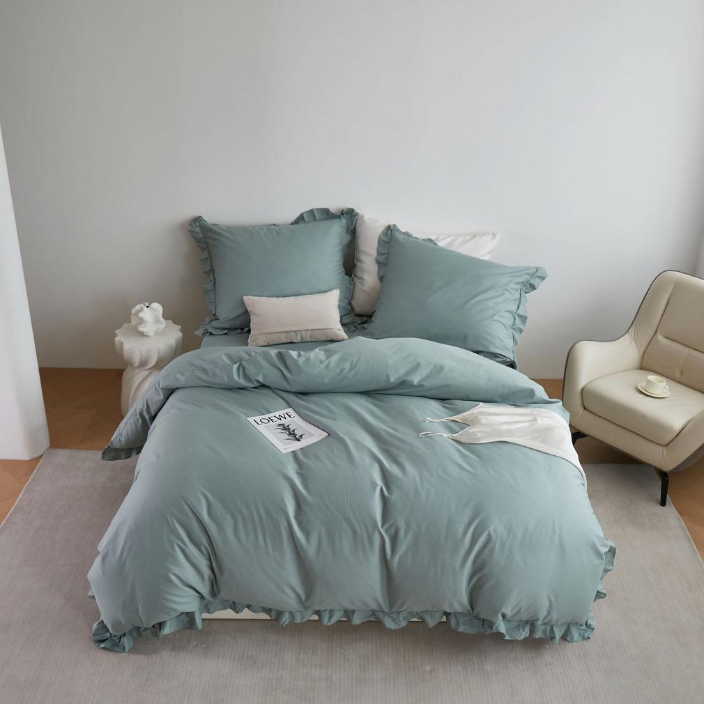 Pościel satyna bawełniana 160x200 Ruffy Premium szałwiowa z falbanką