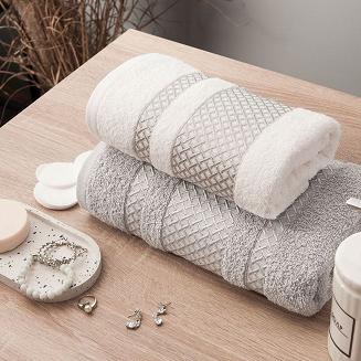 Ręcznik bawełniany LIONEL 70x140 biały ze srebrną bordiurą