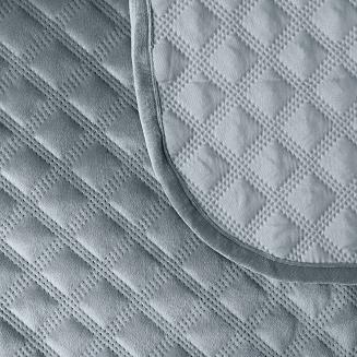 Narzuta dekoracyjna VELVI 220x240 pikowana w geometryczny wzór niebieska