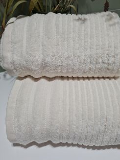 Ręcznik bawełniany SAMMY 70x140 Eurofirany kremowy wytłaczane pasy