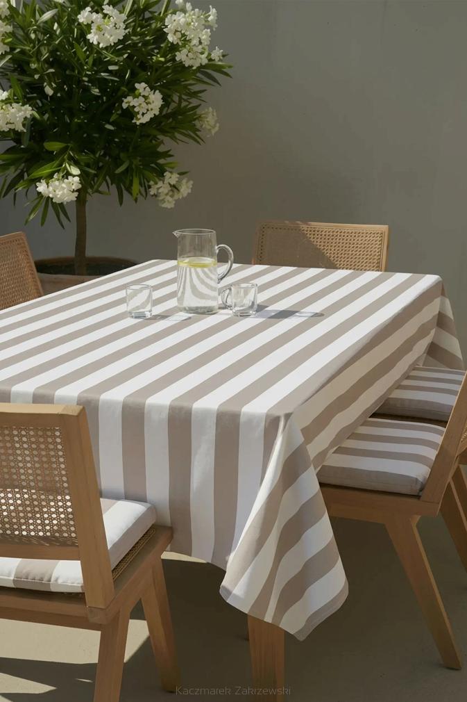 Beżowy Obrus Ogrodowy Wodoodporny 140x240 STRIPES