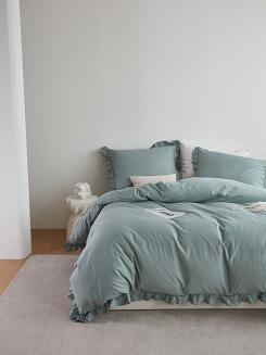 Pościel satyna bawełniana 140x200 Ruffy Premium szałwiowa z falbanką