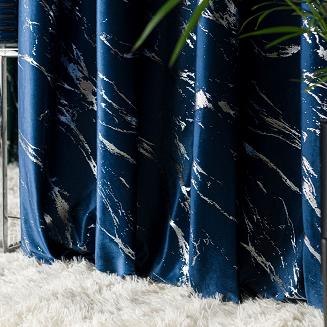 Zasłona gotowa na przelotkach MARMA 140x250 granatowa ze srebrnym nadrukiem