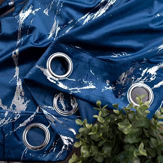 Zasłona gotowa na przelotkach MARMA 140x250 granatowa ze srebrnym nadrukiem