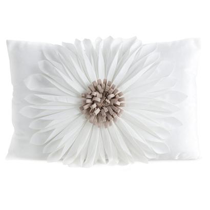 Poszewka dekoracyjna FLORES 30x50 Eurofirany kremowa beżowa kwiat 3D