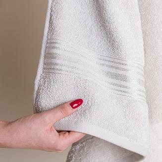 Ręcznik bawełniany OSKAR 50x90 jasnoszary bordiura z szampańską nicią