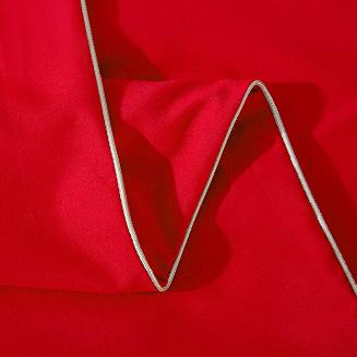 Pościel Queen 220x200 czerwona ze złotą lamówką bizą