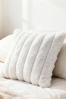 Biała Poszewka Futrzana 50x70 Bunny