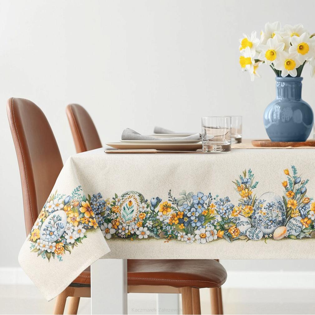 Obrus dekoracyjny 140x180 Eurofirany naturalny niebieski wielkanocne pisanki wśród kwiatów
