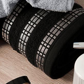 Ręcznik bawełniany LUXURY 70x140 czarny z bordiurą w geometryczne pasy