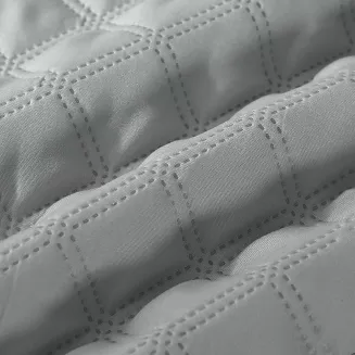 Narzuta dekoracyjna RUFFY 160x220 pikowana z falbanką szara