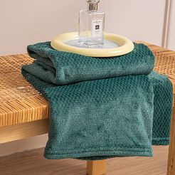 Koc narzuta z mikrofibry WILLY 150x200 butelkowa zieleń