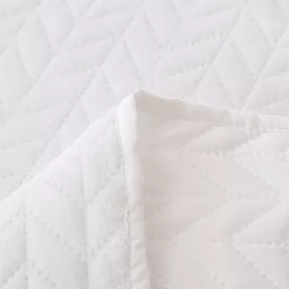 Narzuta dekoracyjna MOXIE 220x240 velvet biała