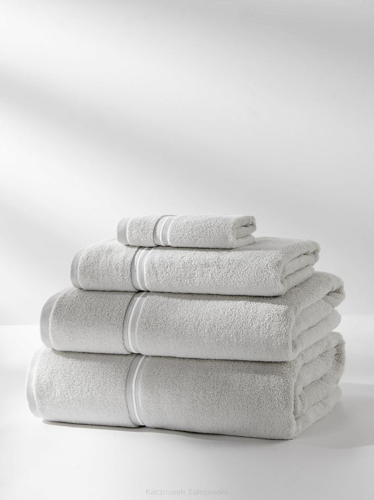 Ręcznik bawełniany LIBRE 50x90 jasnoszary z białą bizą