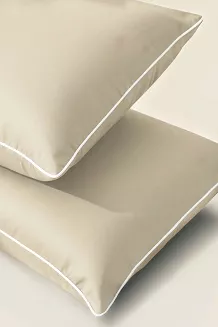 Poszewka bambusowa 40x60 beżowa z białą bizą