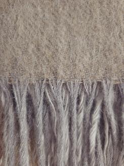 Koc wełniany z frędzlami 160x200 beżowa srebrna krata
