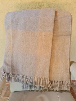 Koc wełniany z frędzlami 160x200 beżowa srebrna krata