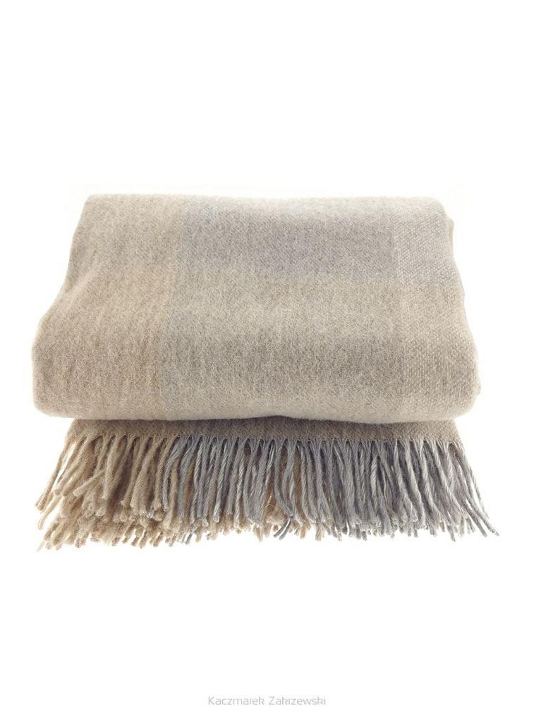 Koc wełniany z frędzlami 160x200 beżowa srebrna krata