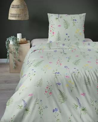 Pościel satynowa Home Satin 140x200 jasnomiętowa w polne kwiaty zioła