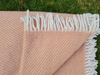 Koc z wełny nowozelandzkiej MAGDA 150x200 diagonalny toffi