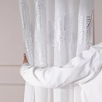 Firana gotowa na taśmie MARIETTA 140x250 biała ze srebrnym zdobieniem