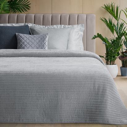 Narzuta dekoracyjna GLORI 220x240 srebrna szenila pikowana w paski