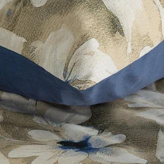 Pościel satynowa SPRING 140x200 Eurofirany jasnobeżowa ciemnoniebieska w kwiaty