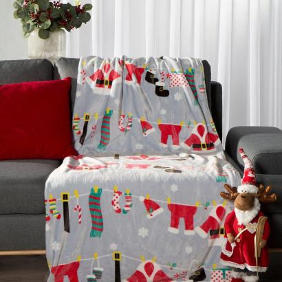 Koc świąteczny 150x200 Eurofirany szary czerwony ubrania świętego Mikołaja