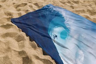 Ręcznik plażowy 100x180 niebieski granatowy surfer na fali