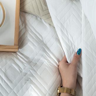 Narzuta dekoracyjna AVILA 170x210 pikowana wzór geomatryczny biała