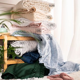 Narzuta dekoracyjna z falbaną WERONA 200x220 niebieska