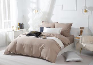 Pościel Queen 160x200 beżowa ze złotą lamówką bizą
