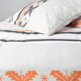 Pościel flanelowa 200x220 Darymex biała pomarańczowa w geometryczne śnieżynki