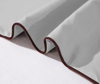 Pościel 160x200 srebrna brązowy haft satynowa lamówka