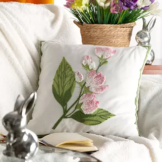 Poszewka dekoracyjna WIOSNA 45x45 Eurofirany biała zielona różowa haftowane kwiaty