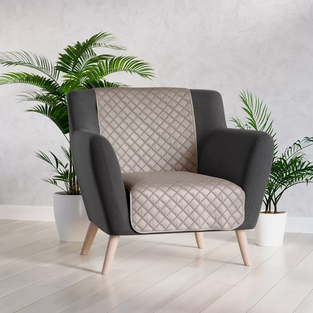 Narzuta dekoracyjna VELVI 70x160 pikowana w geometryczny wzór szarobeżowa