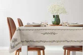 Obrus dekoracyjny gobelin 140x180 Eurofirany naturalny w kwiaty lawendy